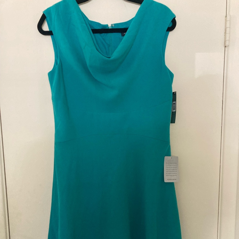 TAHARI ARTHUR S. LEVINE Sleveless Dress